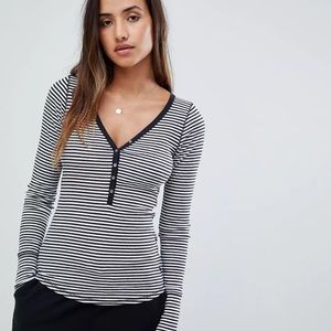 AF Cozy Henley - like new!